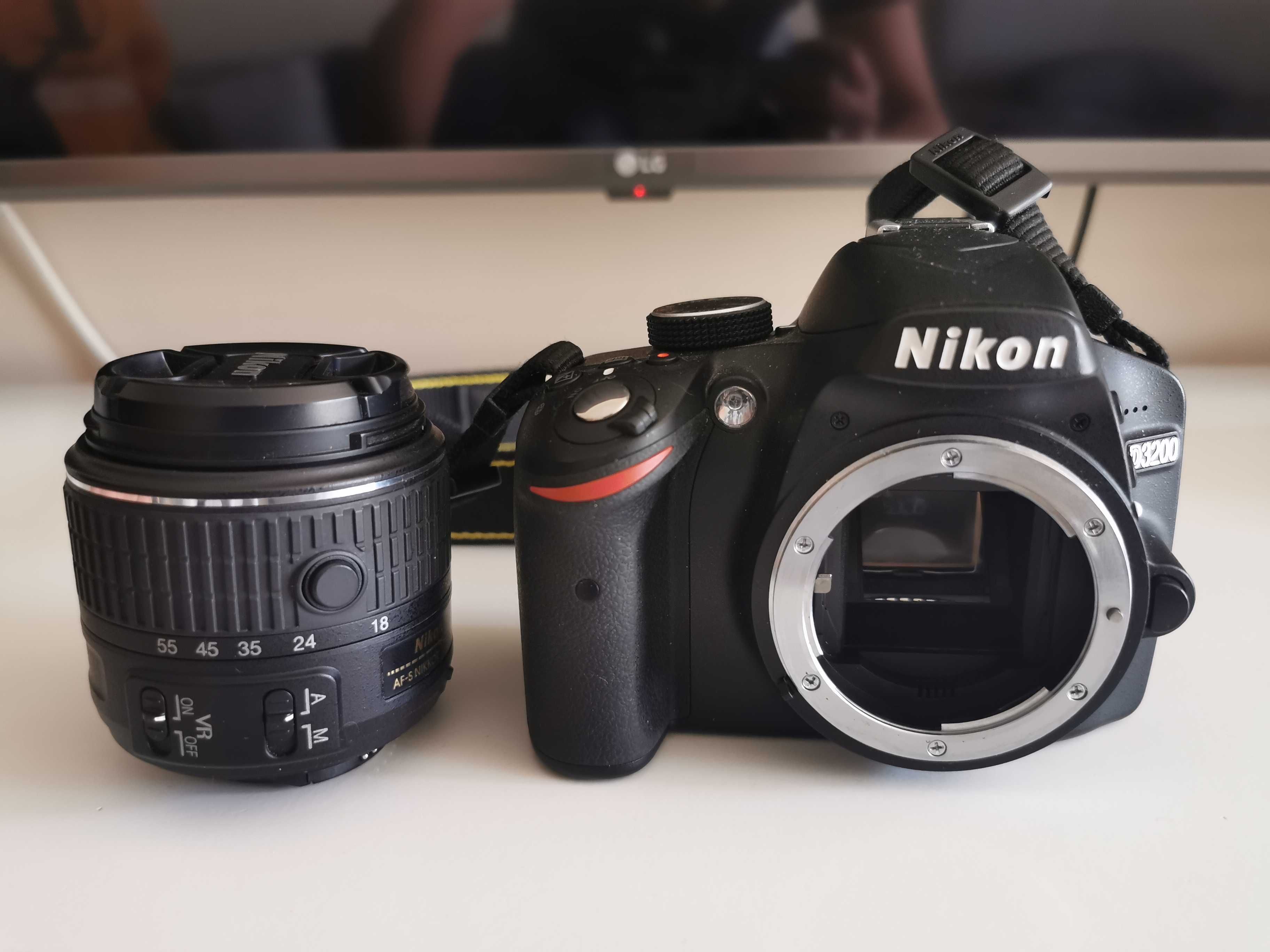 Фотоапарат Nikon D3200