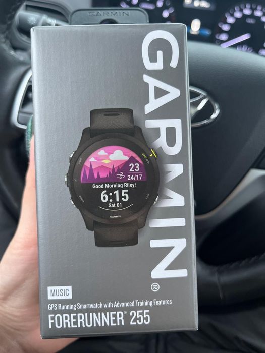 Смарт-часы Garmin Forerunner 255 Music 46 мм