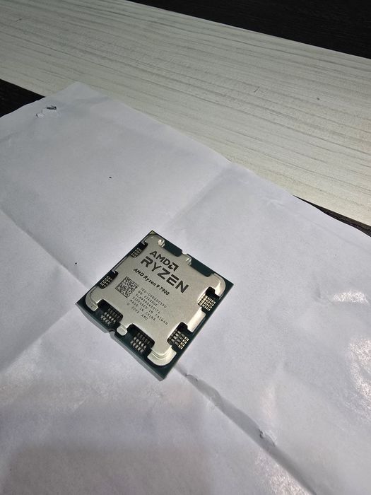 Vand procesor Ryzen 9 7900
