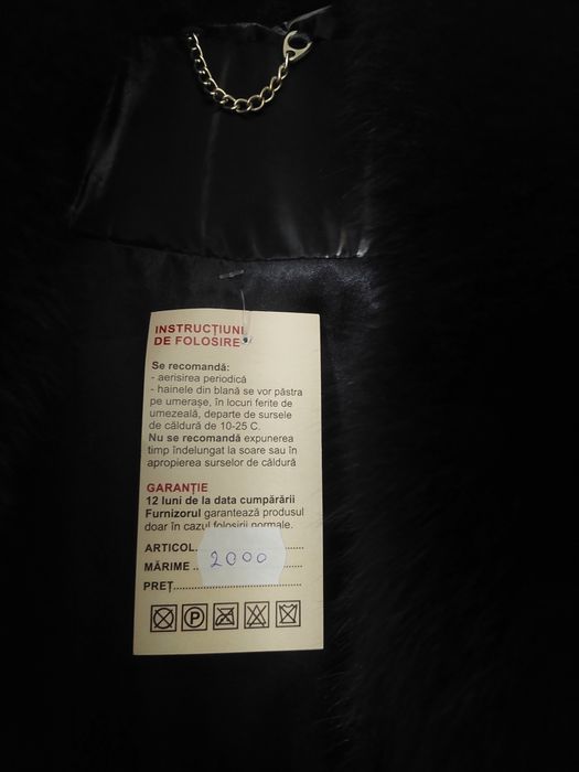 Super ofertă! Haină din fâș ,  guler blana  vulpe