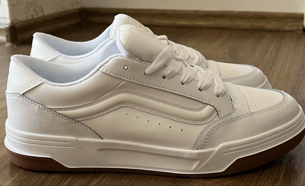 Adidasi Vans Hylane… marime 46