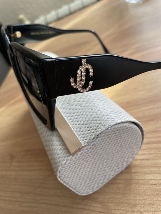 Продавам дамски слънчеви очила Jimmy Choo