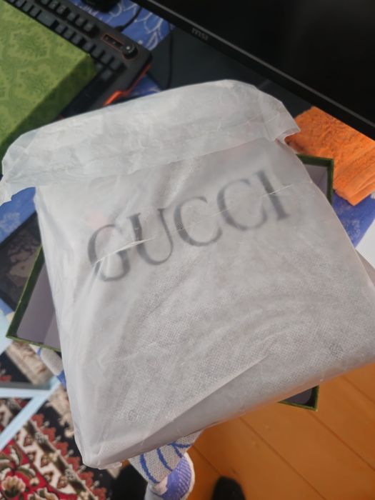 Yangi GUCCI sumka va Airpods 3.1 sotiladi