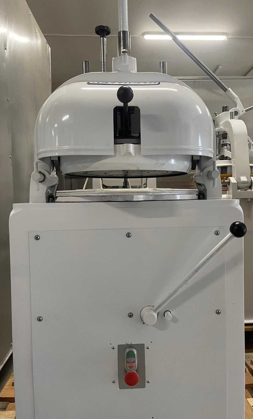 Divizor semiautomat Eberhardt Piccolo 4