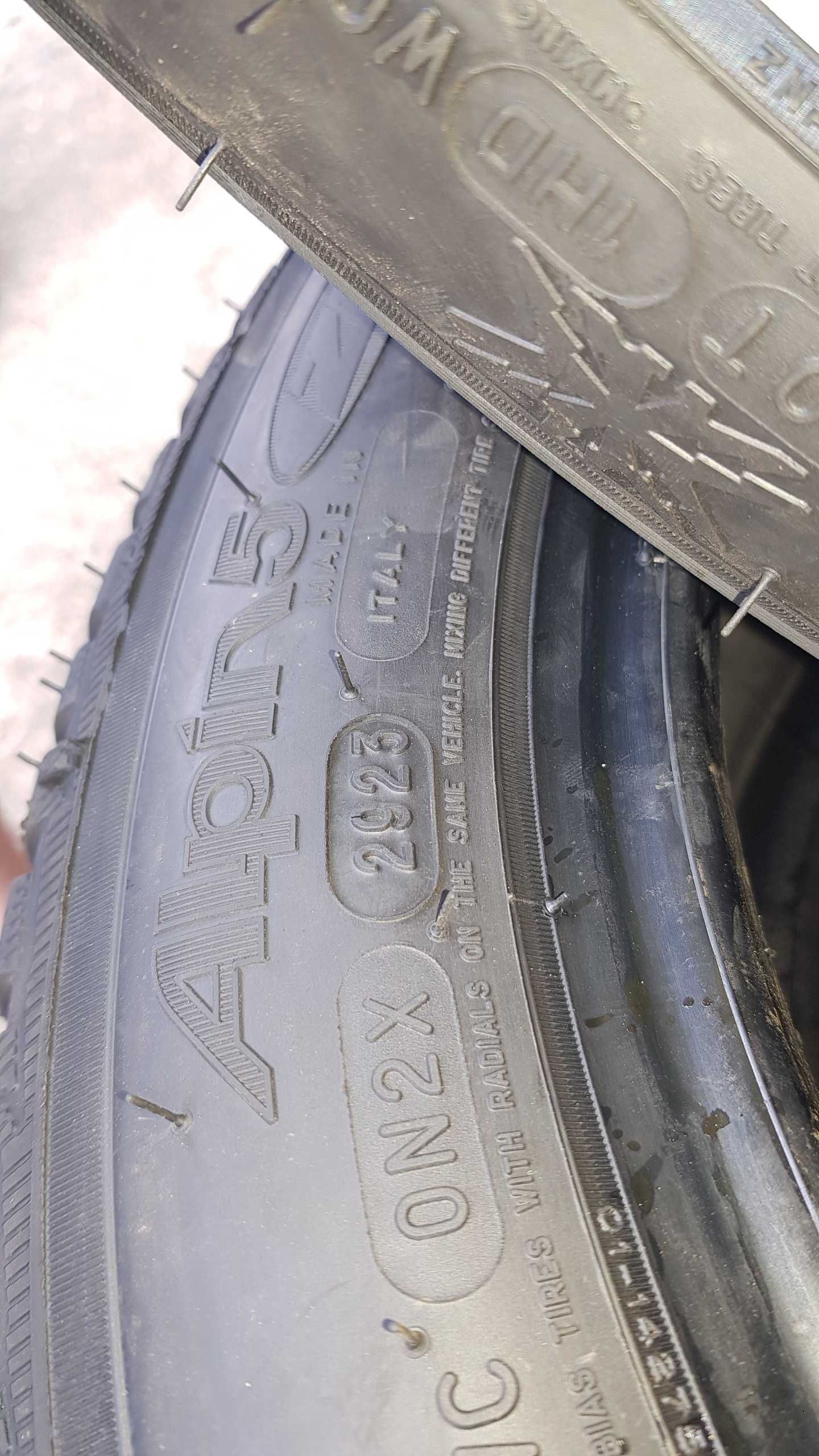 НОВИ зимни гуми MICHELIN ALPIN 5 205/55/16 91H