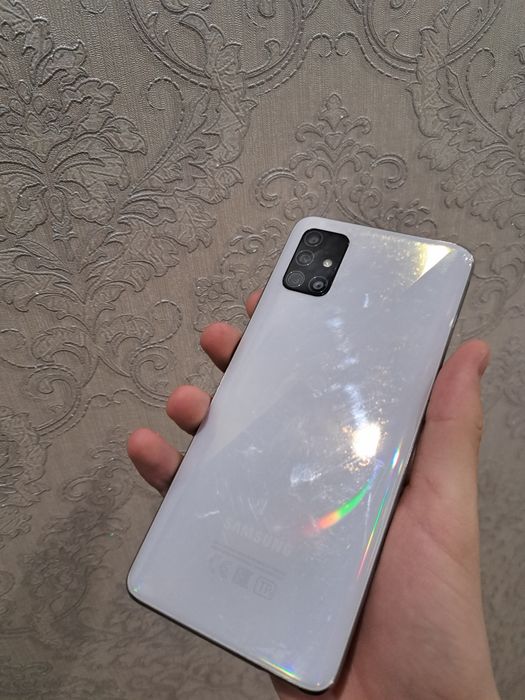 Продам Samsung A51