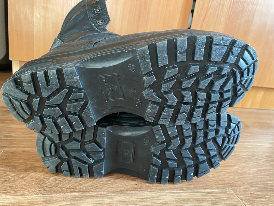 Продам берцы летние 42 размер