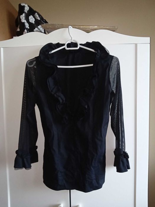 Черни рокля, сако, тениска и риза