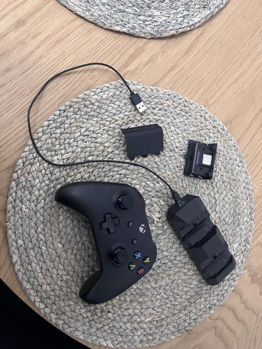 Controller joystyck xbox + baterie Myria
