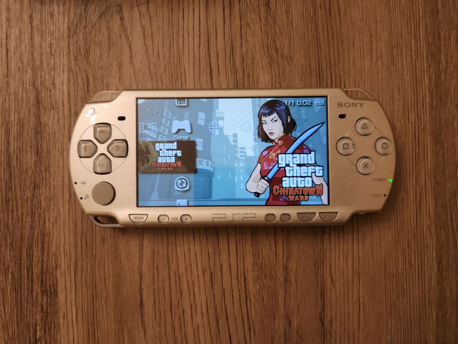PlayStation Portabil (PSP) 2001 Silver - modat, complet functional