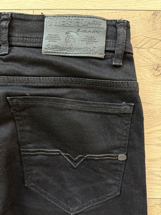 Blugi DIESEL Slim Negru Barbati | Marime 33 x 32 (Talie 82 cm)