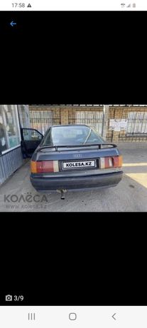 Продам Audi 80. .