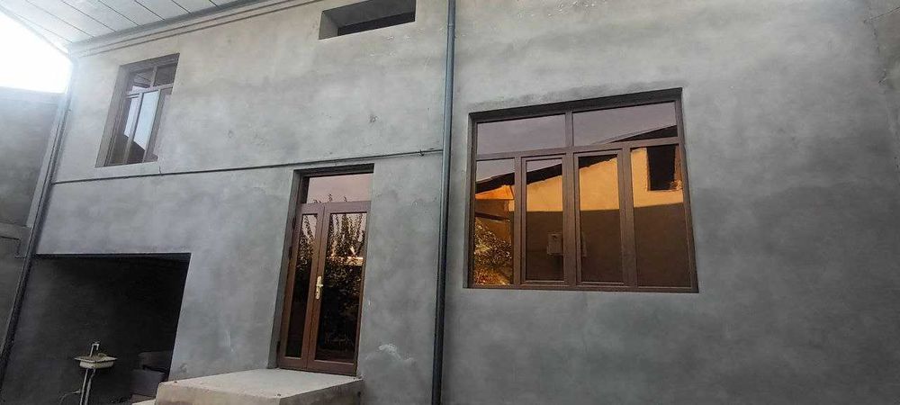 Шайхонтохур тумани Шофайз махалласида 4 сотихда енги курилаган уй