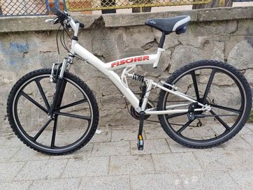 26цола алуминиев велосипед с 21скорости усилени капли амортисьори пред