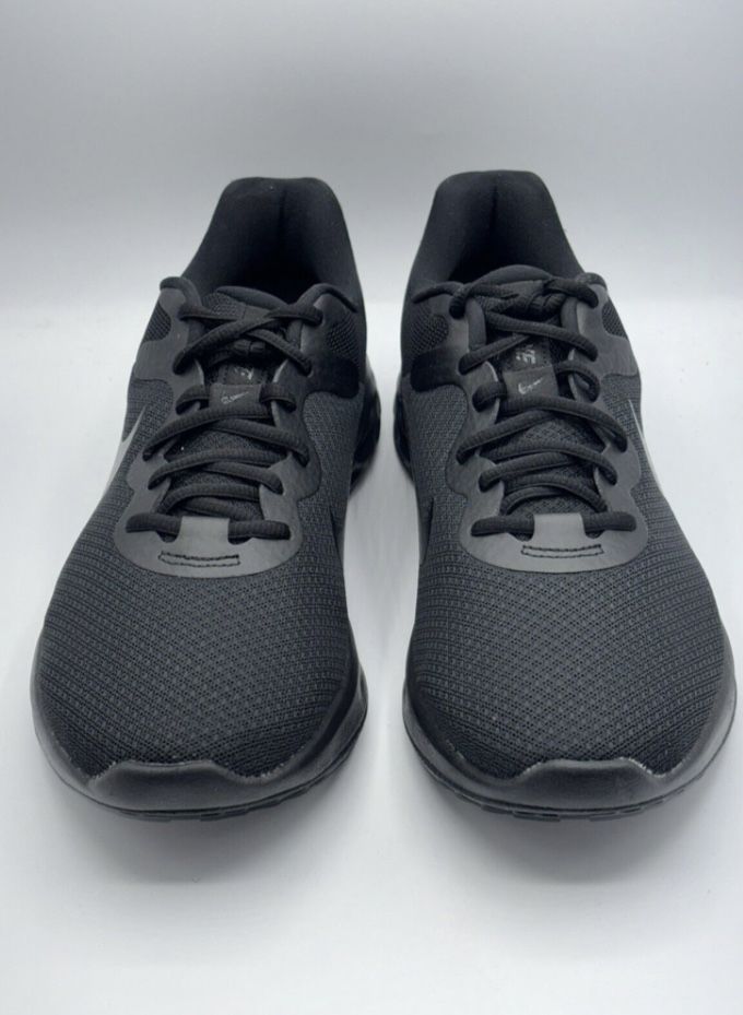 Nike Revolution 6 Triple Black