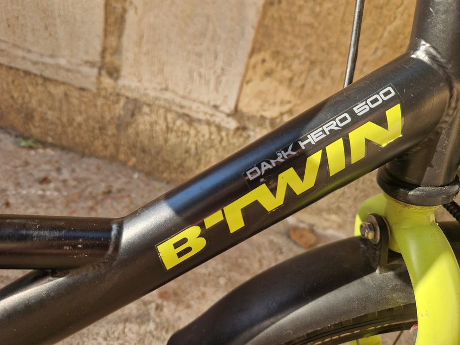 URGENT!! Bicicleta decathlon 16 inch 4-6 ani (105-120cm) dark hero 500