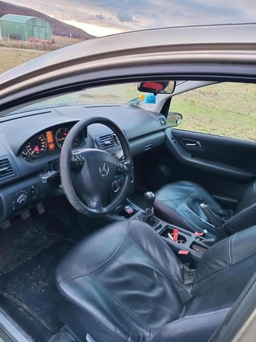 Vand sau Schimb Mercedes Benz A180