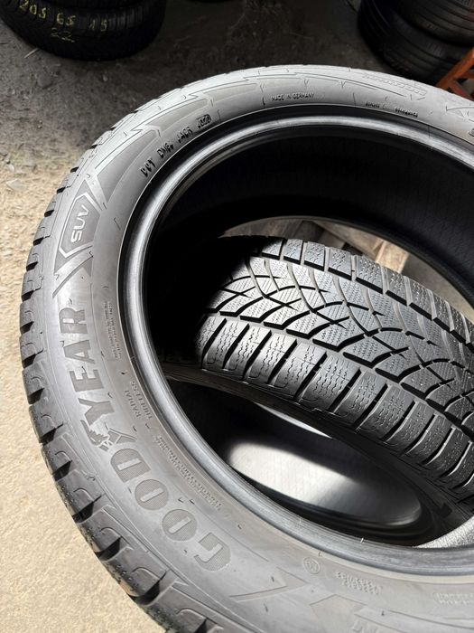 2x Anvelope Iarna 235/50 R19 - GoodYear UltraGrip Performance Gen1 SUV