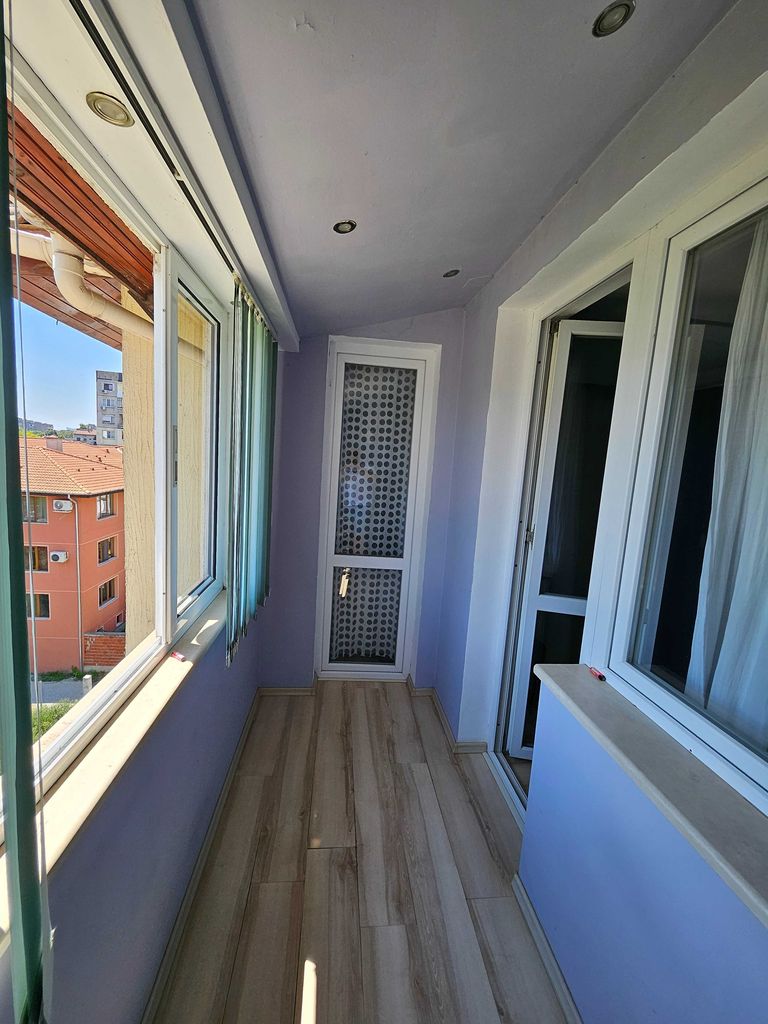 Продава се Четиристаен апартамент в Видин, Христо Ботев - 125 кв.м за 1240 €/кв.м - Снимка #13