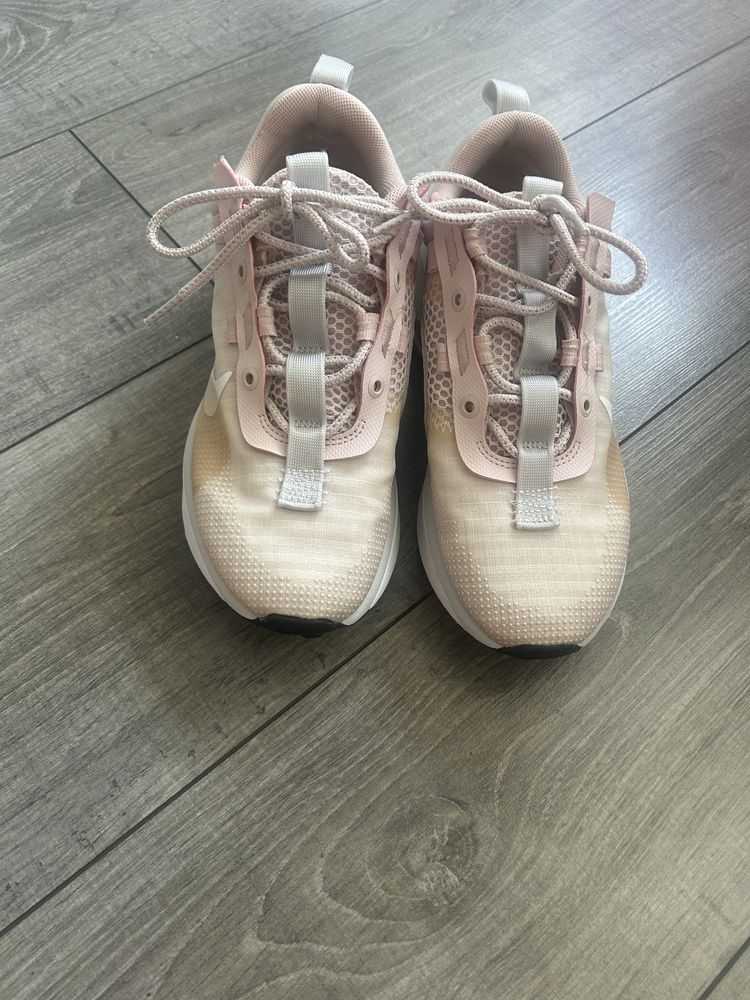 Дамски маратонки Nike air max