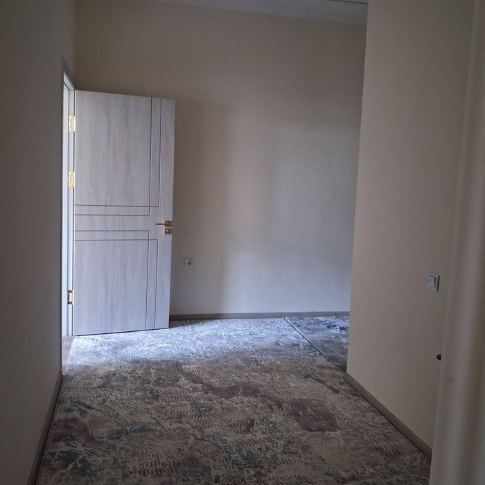 Motrid zudlik bilan sotiladi 5 etaj