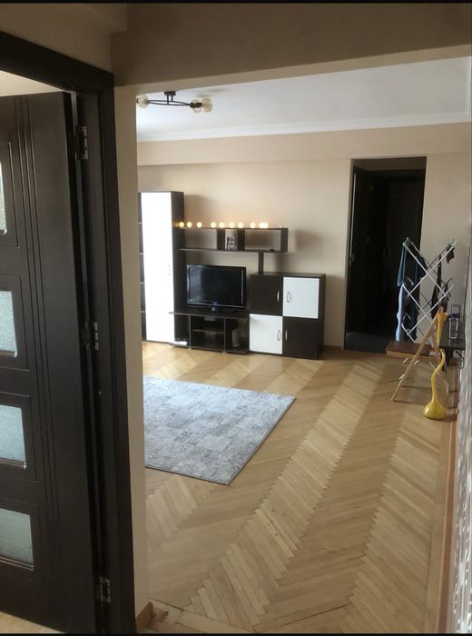 Ofer spre inchiriere apartament 2 camere zona centrala