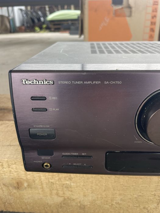 Част от стерео система усилвател с тунер TtEHNICS sa-ch 750