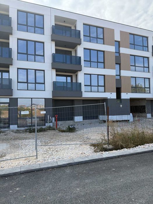 Ексклузивно! Двустаен апартамент - кв. Остромила / ПРЕД АКТ 16!