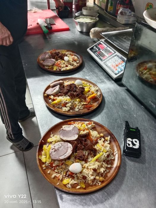 Комплекс тамаққа тапсырыс қабылдаймын.