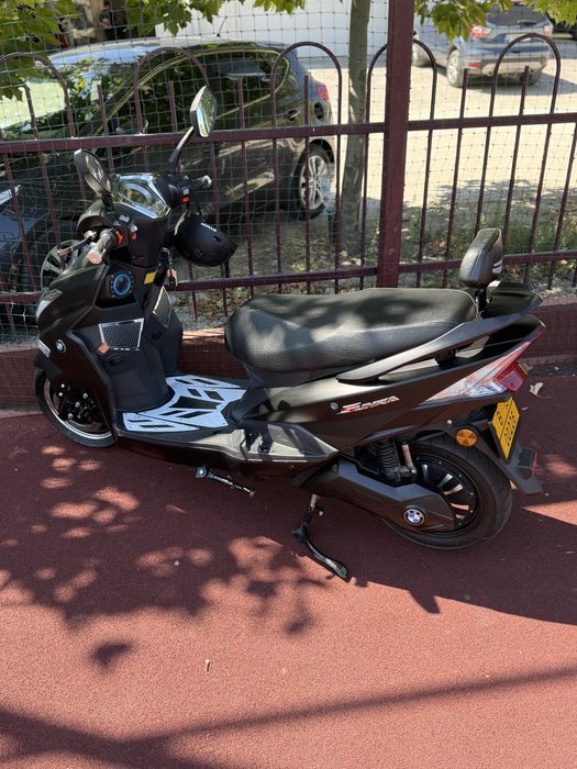 Scuter electric Sunra Hawk NOU