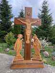 Troita cruce sculptata