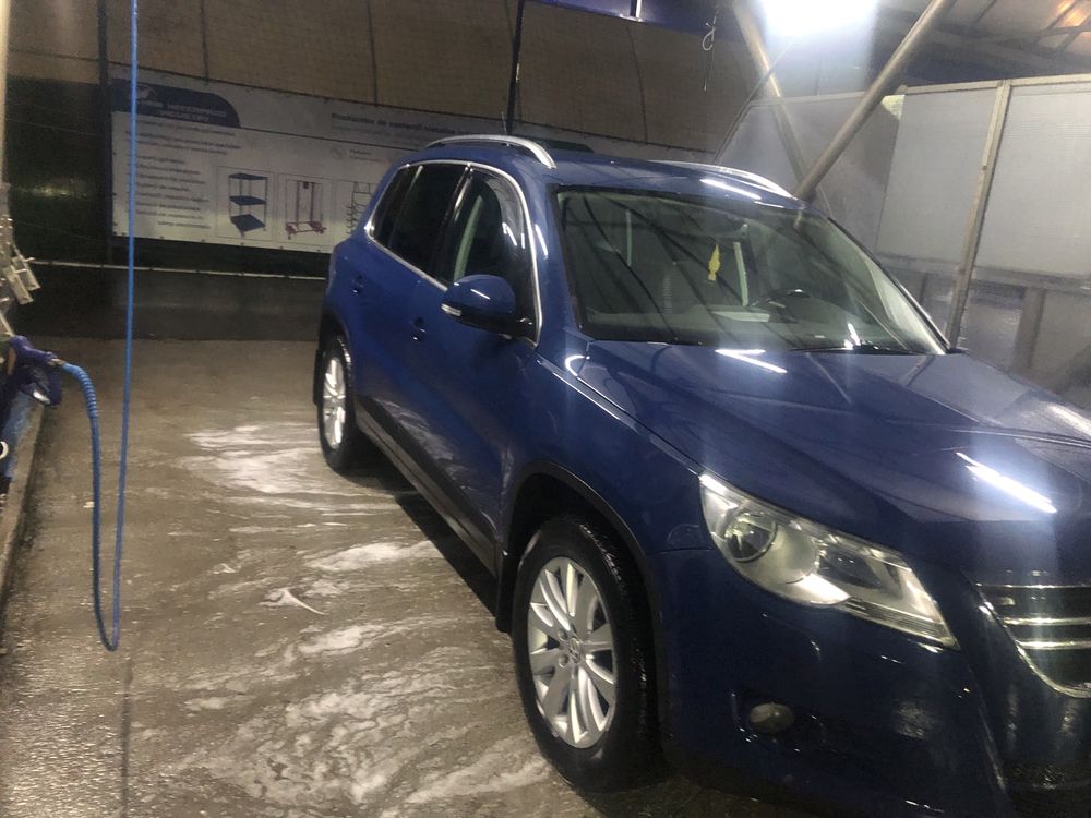 Proprietar vînd VwTiguan euro 5.4x4model 2011 /170 cp