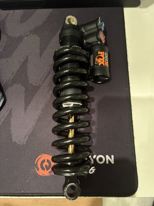 Рамка Nukeproof dissent 2022 и шок fox dhx2