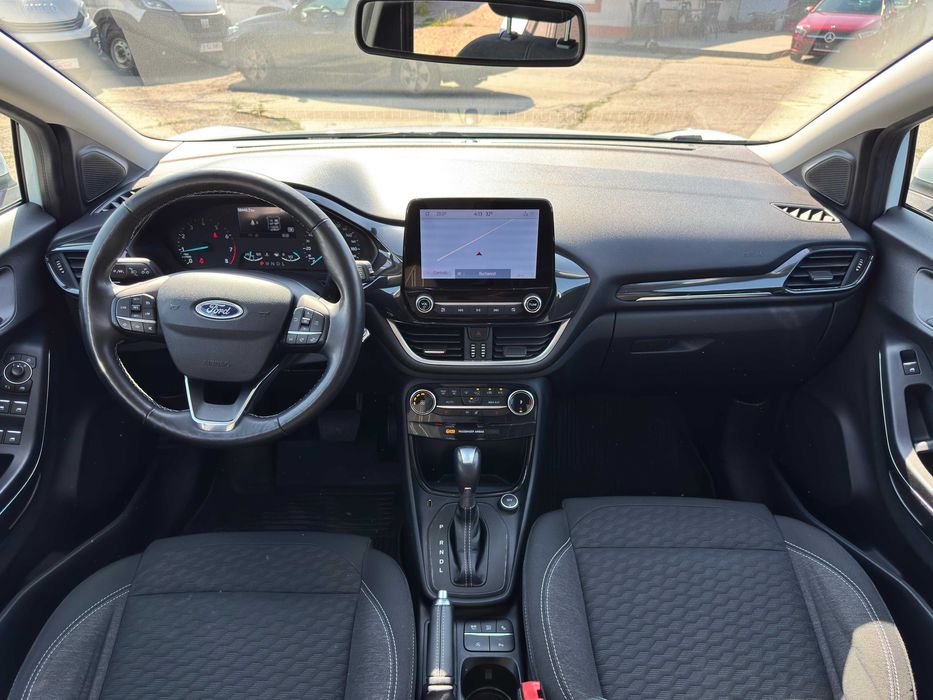 Inchirieri auto BUCURESTI FORD PUMA HIBRID cu doar 100euro DEPOZIT