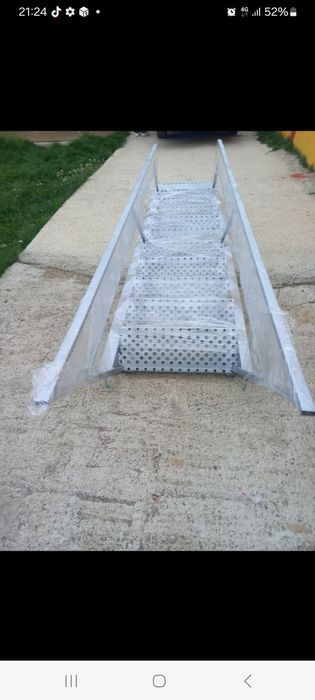 Scara zincate la comanda în toată tara oferim și montaj gratuit