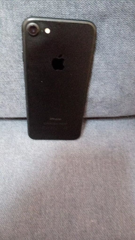 Iphone 7 добре запазен