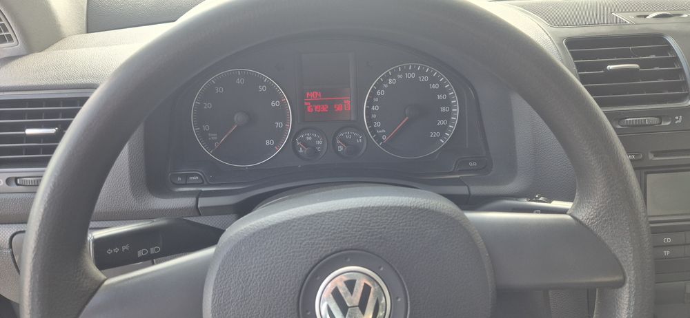 Vind WV Golf 5 1.4 FSI Benzina