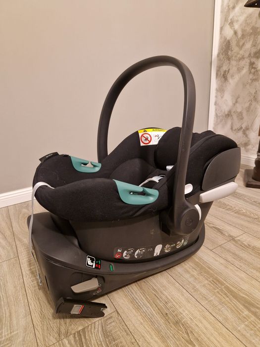 scoica Cybex Aton B2 + baza ISO FIx.