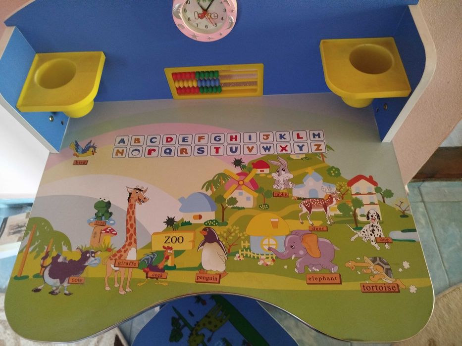 Birou copil in stare f buna