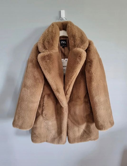 Haina de blana artificiala Zara noua