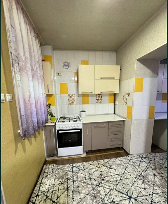 Квартира продаётся Чиланзар 9 квартал 2/1/4 балк 2*6 Ин Яз