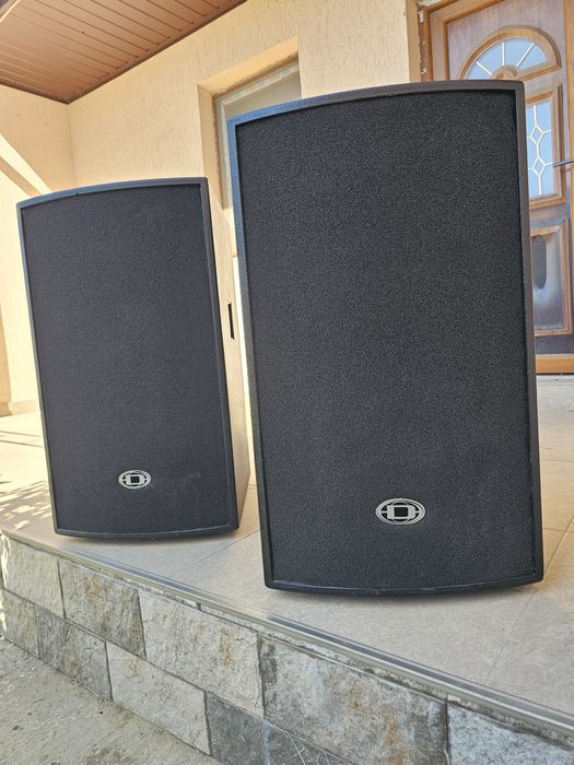 2 Boxe Dynacord.