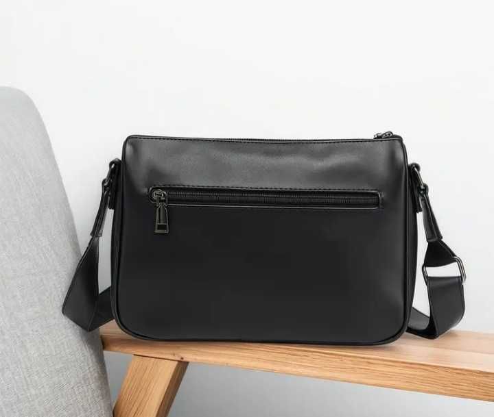 Чанта за мъже. През рамо. Стилен модел. Нов.