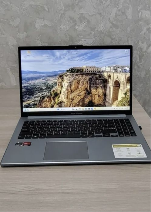 Продам ноутбук ASUS Vivobook