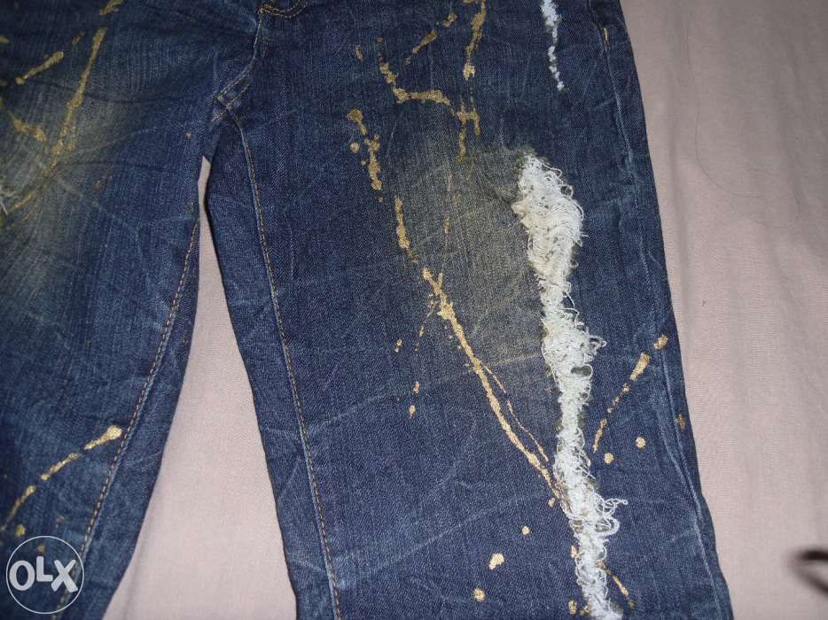 blugi (gen rupti ) Toxic