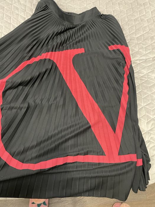 Пола на Valentino