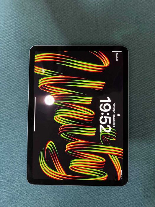 Apple IPad Air 2022 (5th gen) M1 chip 64Gb