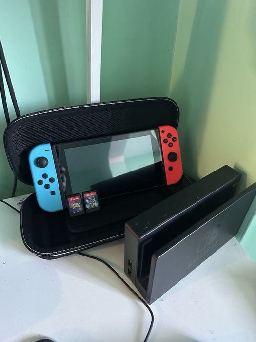 Продавам Nintendo Switch oled