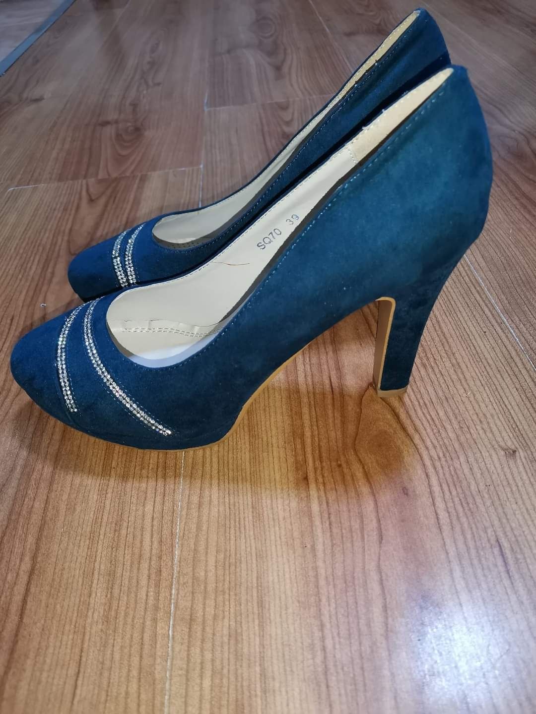 Pantofi eleganți