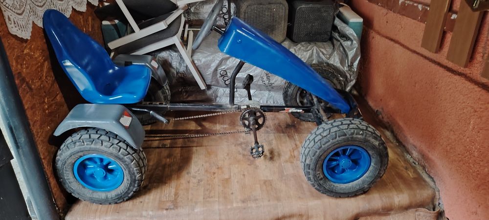 De vânzare kart cu pedale pt copii și adulți